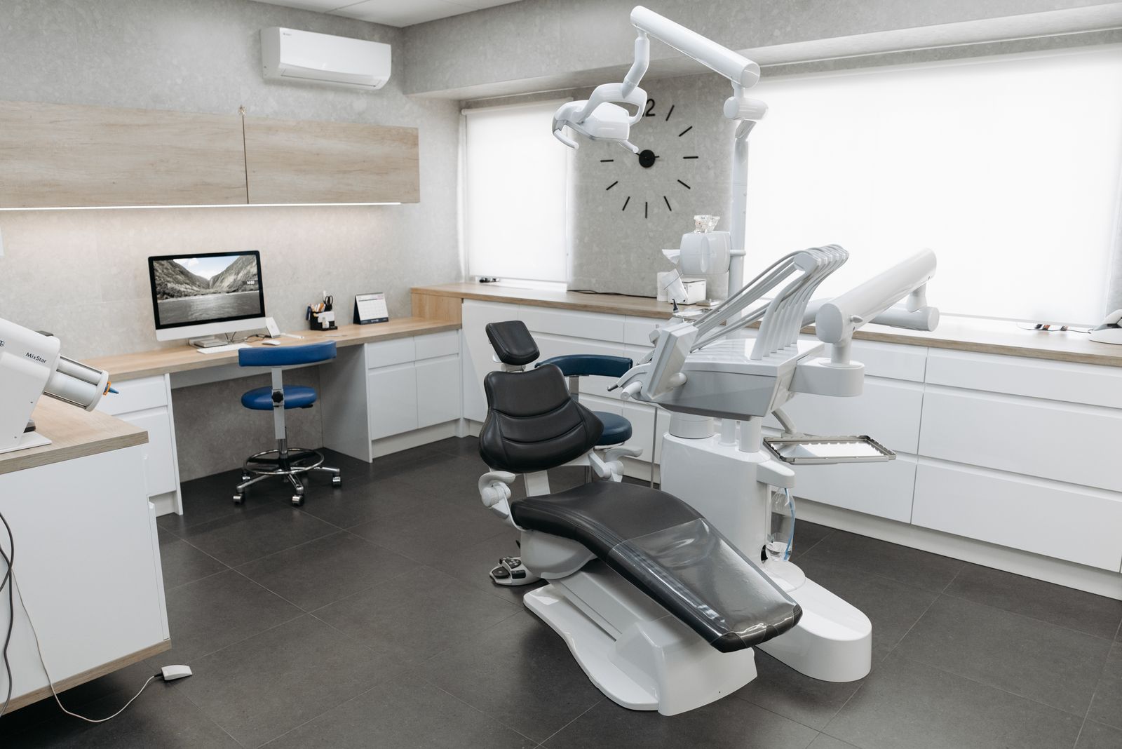 Modern dental practice reception